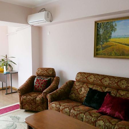Bishkek Apartment Central מראה חיצוני תמונה